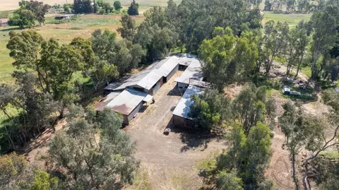 Exterior - 8300 16th St, Elverta, CA 95626 photo 16 of 50
