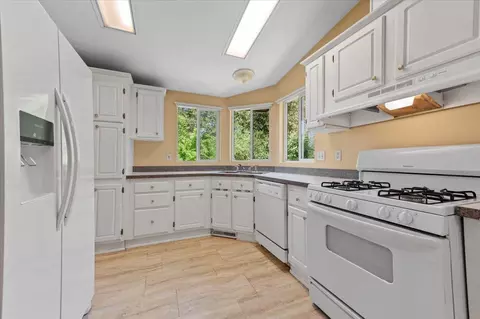 10500 Pekolee Dr, Grass Valley, CA 95949 photo 5
