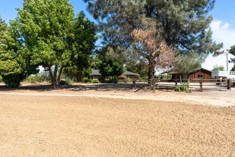 3789 State Highway 33, Gustine, CA 95322 photo 1