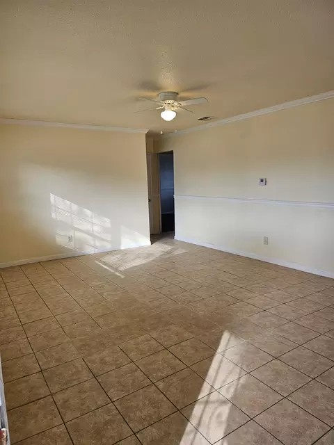 Living - 901 Whittier Ave, Modesto, CA 95350 photo 1 of 2