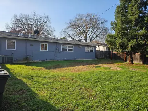 Exterior - 901 Whittier Ave, Modesto, CA 95350 photo 10 of 11