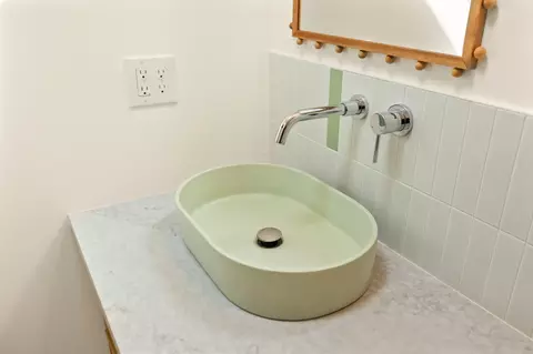 Bath - 4131 Scranton Cir, Carmichael, CA 95608 photo 5 of 10