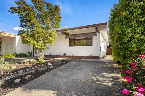 Exterior - 4131 Scranton Cir, Carmichael, CA 95608 photo 2 of 14