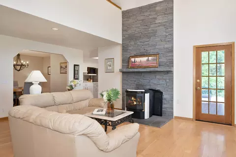 2818 Silvercrest St, Placerville, CA 95667 photo 4