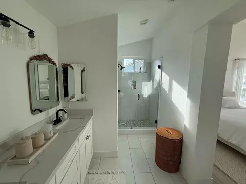 Bath - 8605 Fobes Dr, Antelope, CA 95843 photo 1 of 3