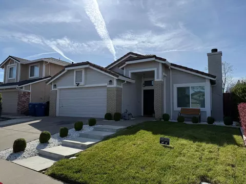 Exterior - 8605 Fobes Dr, Antelope, CA 95843 photo 2 of 4
