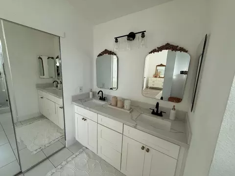 Bath - 8605 Fobes Dr, Antelope, CA 95843 photo 2 of 3
