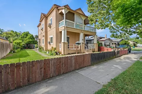 322 E Pine St, Lodi, CA 95240 photo 1