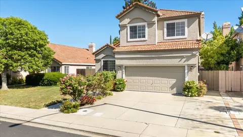 1741 Patton Dr, Modesto, CA 95356 photo 2
