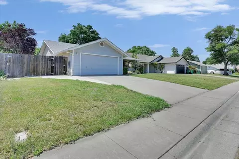 841 Brennan Pl, Willows, CA 95988 photo 2