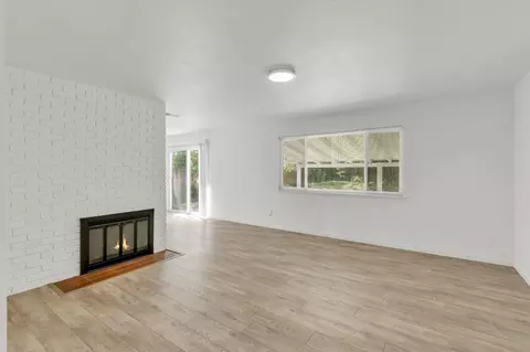 Living - 5418 Canfield Ave, Carmichael, CA 95608 photo 3 of 14