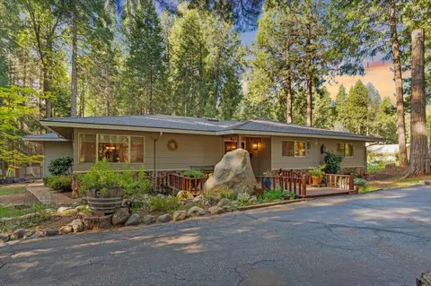 13119 Red Dog Rd, Nevada City, CA 95959