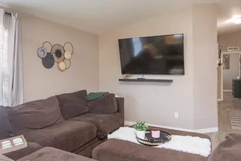 4305 Trojans, Modesto, CA 95355 photo 11