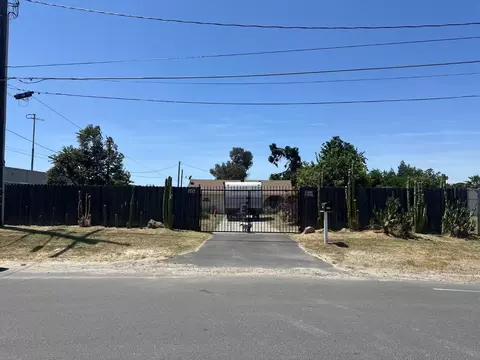 1717 Midway Ave, Modesto, CA 95358 photo 1