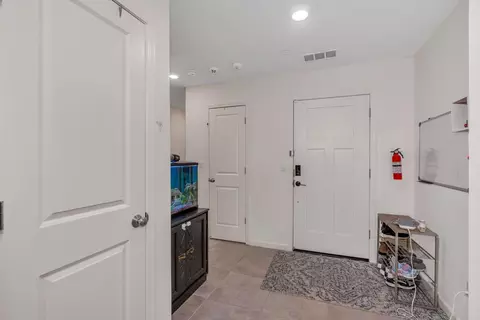 Entry Way - 627 Suzanne Dr, Merced, CA 95348 photo 1 of 5