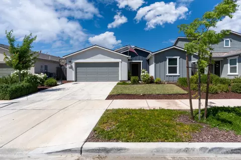 Exterior - 627 Suzanne Dr, Merced, CA 95348 photo 6 of 18