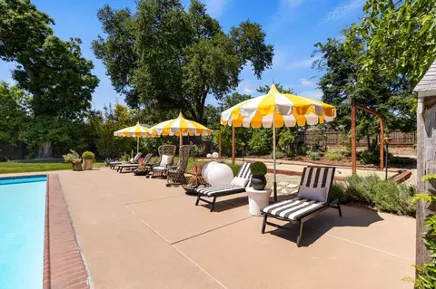 Exterior - 5301 Valhalla Dr, Carmichael, CA 95608 photo 15 of 34