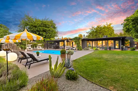 Exterior - 5301 Valhalla Dr, Carmichael, CA 95608 photo 33 of 34