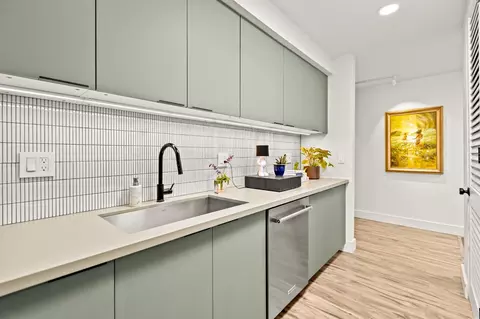 Kitchen - 5301 Valhalla Dr, Carmichael, CA 95608 photo 4 of 6