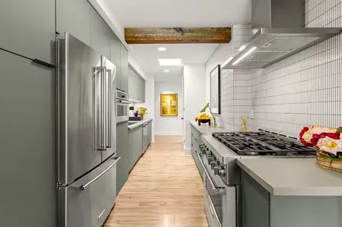 Kitchen - 5301 Valhalla Dr, Carmichael, CA 95608 photo 1 of 6