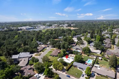 View/Area - 5301 Valhalla Dr, Carmichael, CA 95608 photo 3 of 5