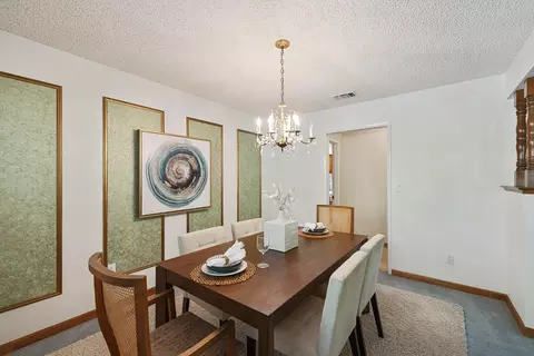 Dining - 641 Cleveland St, Davis, CA 95616 photo 2 of 2