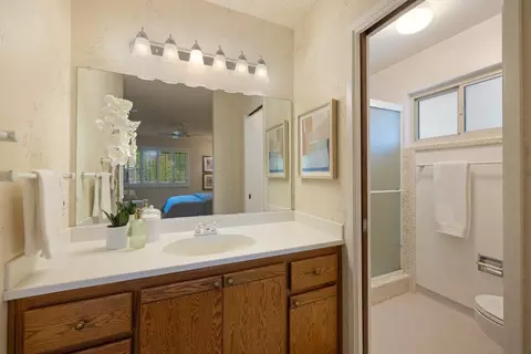 Bath - 641 Cleveland St, Davis, CA 95616 photo 1 of 5