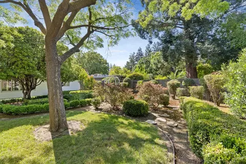 Exterior - 641 Cleveland St, Davis, CA 95616 photo 11 of 18