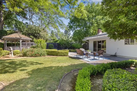 Exterior - 641 Cleveland St, Davis, CA 95616 photo 6 of 18