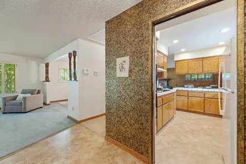 Entry Way - 641 Cleveland St, Davis, CA 95616 photo 1 of 3
