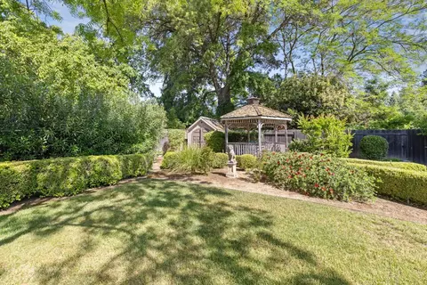 Exterior - 641 Cleveland St, Davis, CA 95616 photo 9 of 18