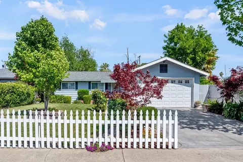 4514 Cedarwood Way, Sacramento, CA 95823