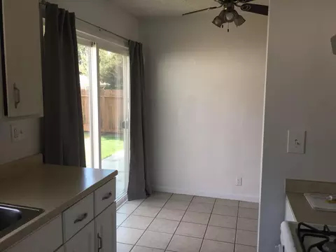2109 Celeste Dr, Modesto, CA 95355 photo 8