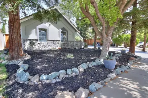 385 Cecelio Way, Tracy, CA 95376 photo 3