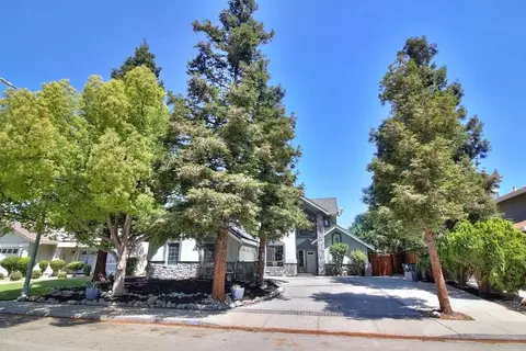 385 Cecelio Way, Tracy, CA 95376 photo 2