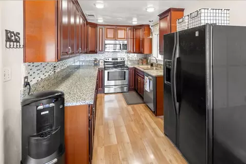 Kitchen - 738 Elverta Rd, Elverta, CA 95626 photo 1 of 7