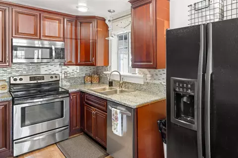Kitchen - 738 Elverta Rd, Elverta, CA 95626 photo 3 of 7