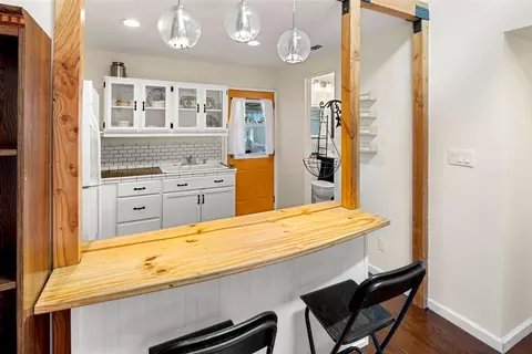 Kitchen - 738 Elverta Rd, Elverta, CA 95626 photo 4 of 7
