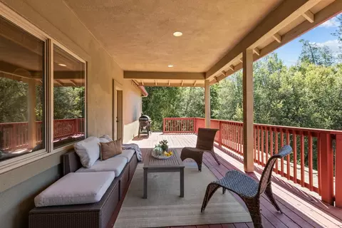 Exterior - 12381 Mierkey Ct, Jackson, CA 95642 photo 5 of 11