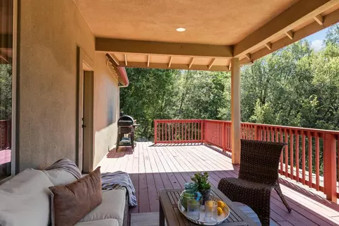 Exterior - 12381 Mierkey Ct, Jackson, CA 95642 photo 7 of 11