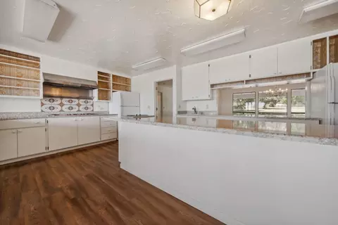 Kitchen - 10821 Sutter Cir, Sutter Creek, CA 95685 photo 5 of 9