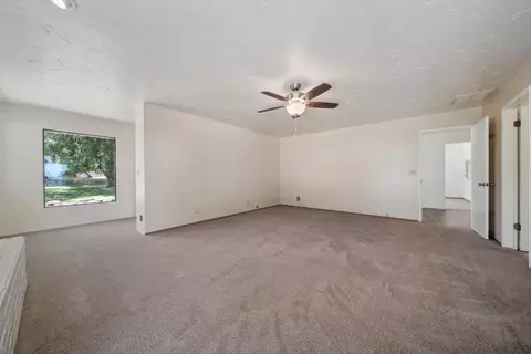 Living - 10821 Sutter Cir, Sutter Creek, CA 95685 photo 11 of 12