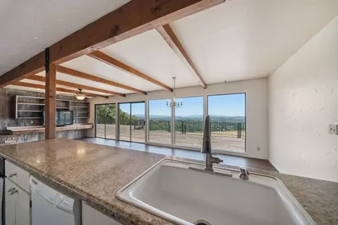 Kitchen - 10821 Sutter Cir, Sutter Creek, CA 95685 photo 9 of 9