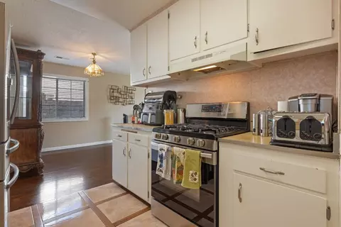 7795 Tamarack Dr, Dublin, CA 94568 photo 10