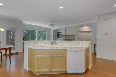 142 Sparrow Cir, Grass Valley, CA 95945 photo 11