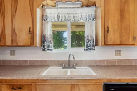 Kitchen - 990 E C St, Oakdale, CA 95361 photo 2 of 3