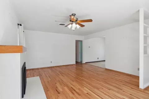 Living - 990 E C St, Oakdale, CA 95361 photo 3 of 3