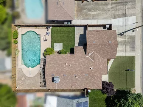 View/Area - 990 E C St, Oakdale, CA 95361 photo 2 of 3