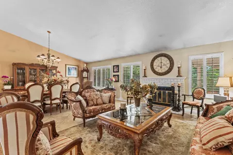 Living - 8141 Bellingrath Dr, Elverta, CA 95626 photo 3 of 6