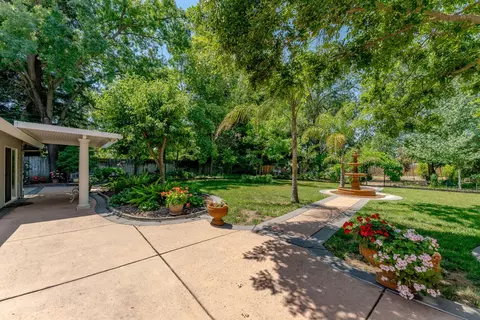 Exterior - 8141 Bellingrath Dr, Elverta, CA 95626 photo 6 of 33